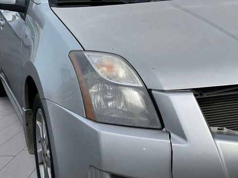 Used 2012 Nissan Sentra 2.0 SR FWD image 10