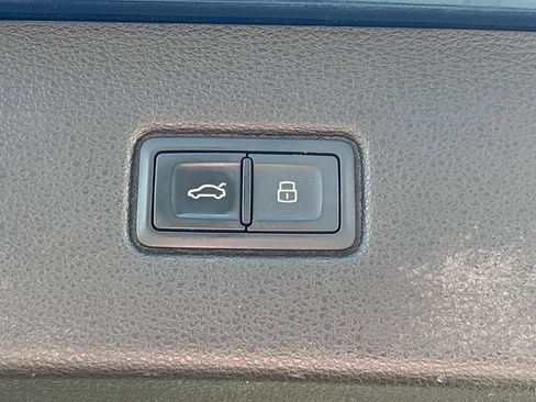 Used 2018 Audi Q7 2.0T Premium Plus AWD/4WD image 12