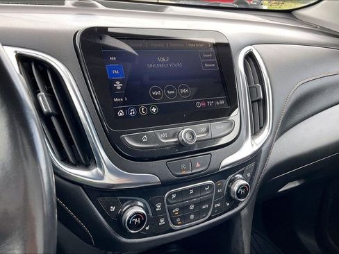 Used 2022 Chevrolet Equinox Premier FWD image 24