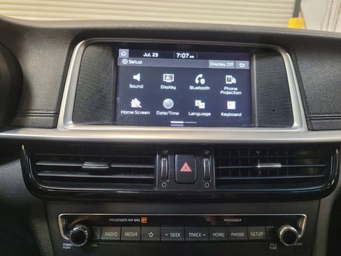 Used 2020 Kia Optima LX FWD image 25