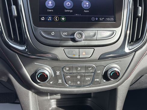 Used 2023 Chevrolet Equinox RS w/ RS Leather Package image 28