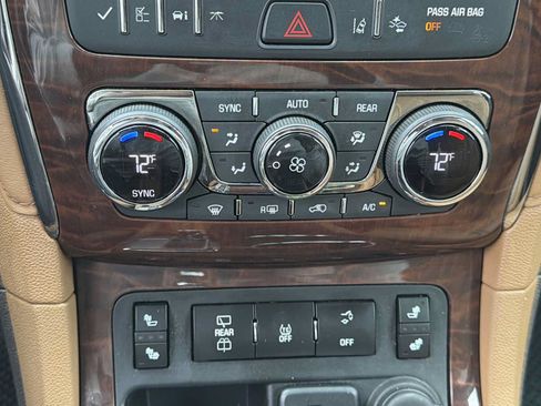 Used 2015 Buick Enclave Leather FWD image 5