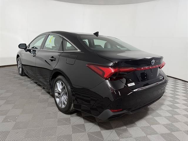 Used 2019 Toyota Avalon XLE w/ Moonroof Package FWD image 7