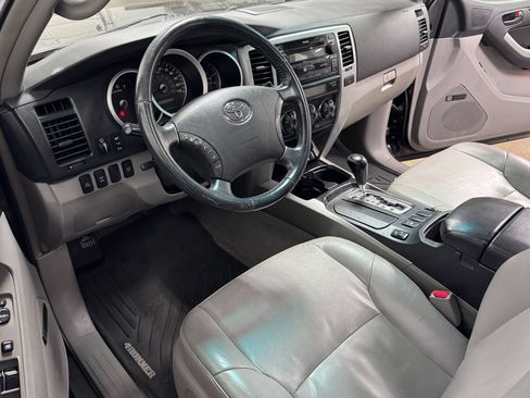 Used 2007 Toyota 4Runner Limited AWD/4WD image 18