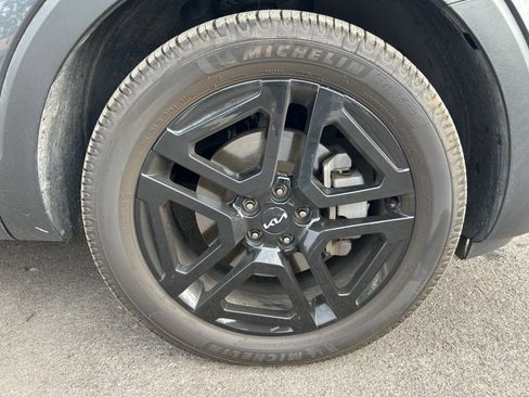 Certified 2024 Kia Telluride EX X-Line image 9