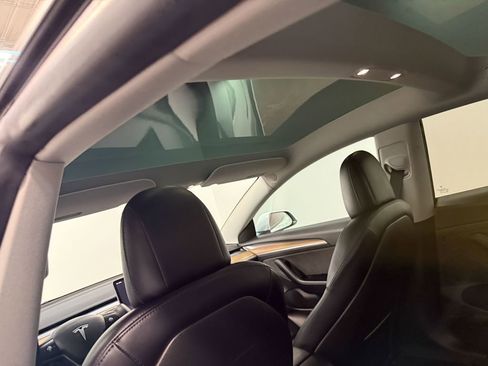 Used 2023 Tesla Model 3 Performance image 11