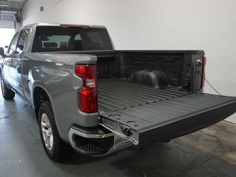 Certified 2025 Chevrolet Silverado 1500 LT image 4