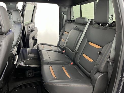 Used 2025 GMC Sierra 2500 AT4 w/ AT4 Premium Plus Package AWD/4WD image 36