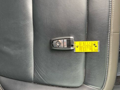 Used 2025 Ford Bronco Outer Banks AWD/4WD image 45