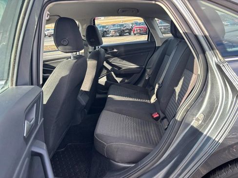 Used 2022 Volkswagen Jetta S image 9