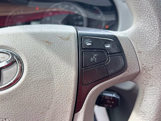 Used 2013 Toyota Sienna LE FWD image 21