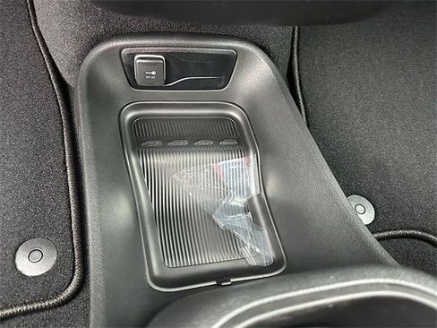 New 2026 Chrysler Pacifica Select w/ S Appearance Package image 23