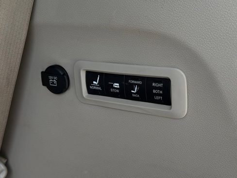 Used 2021 Chrysler Pacifica Limited w/ Premium & Safety Sphere Group AWD/4WD image 11