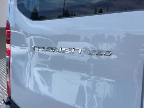 Used 2025 Ford Transit 250 Low Roof w/ Exterior Upgrade Package RWD image 7