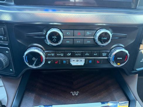Used 2025 Ford F450 King Ranch AWD/4WD image 29