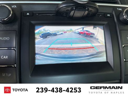 Used 2015 Toyota Camry SE image 12