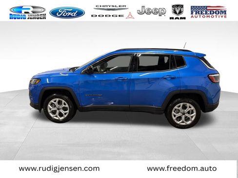 Used 2025 Jeep Compass Latitude image 6