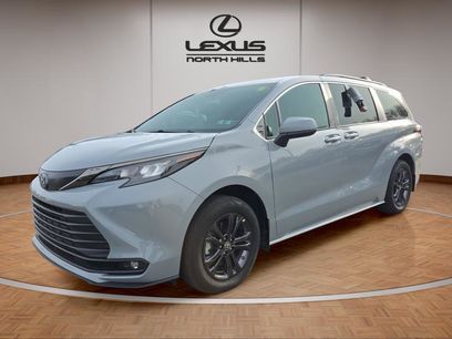 Used 2024 Toyota Sienna XLE Woodland Edition