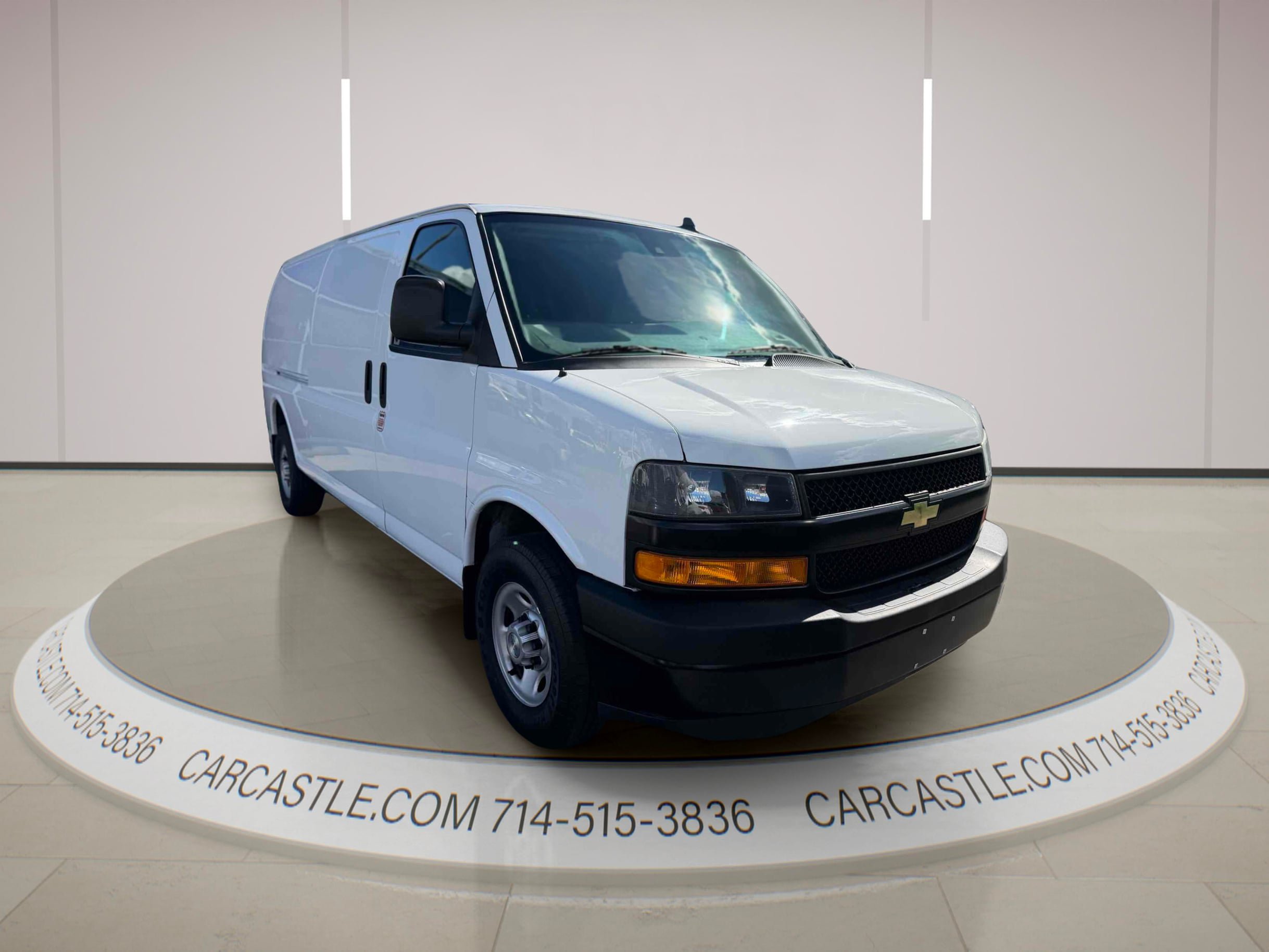 Used 2020 Chevrolet Express 3500 Extended w/ Driver Convenience Package RWD image 5