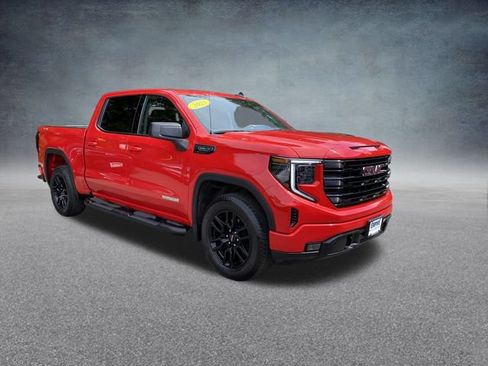 Used 2025 GMC Sierra 1500 Elevation AWD/4WD image 4