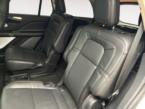 Used 2024 Lincoln Aviator Reserve w/ Equipment Group 201A AWD/4WD image 24