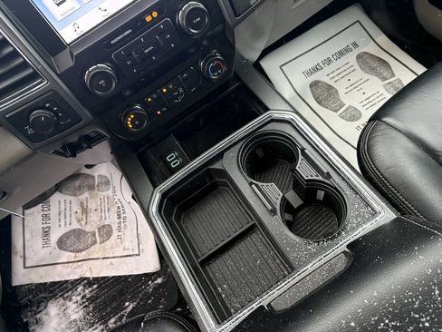 Used 2019 Ford F250 XLT w/ XLT Value Package image 28