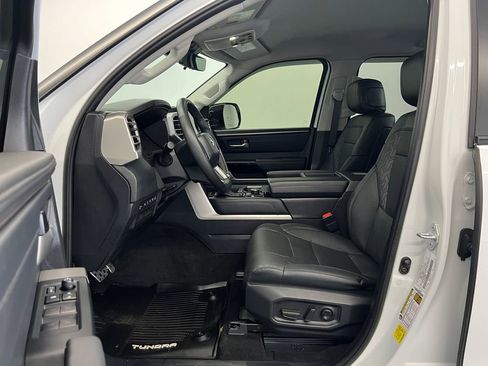 Used 2024 Toyota Tundra Limited image 4