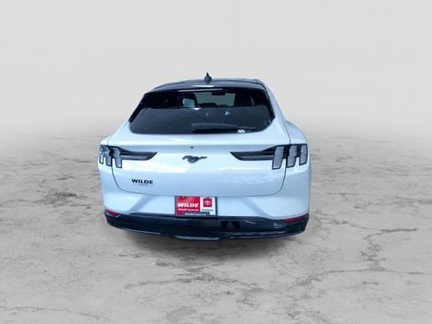 Used 2021 Ford Mustang Mach-E Premium image 9