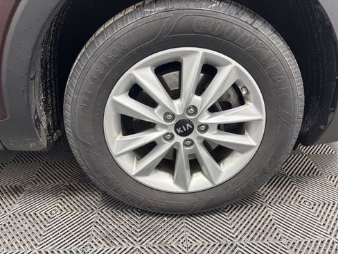 Used 2019 Kia Sorento AWD w/ LX Convenience Package image 7