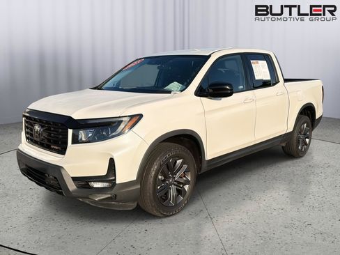 Used 2023 Honda Ridgeline Sport image 1