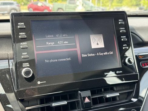 Used 2024 Toyota Camry XLE w/ Cold Weather Package FWD image 10