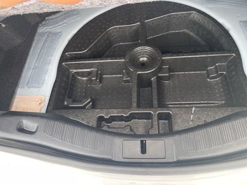 Used 2020 Ford Fusion SE FWD image 23