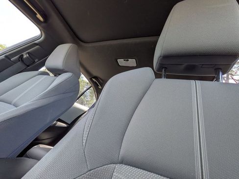 Used 2021 Toyota Corolla SE w/ SE Premium Package image 14