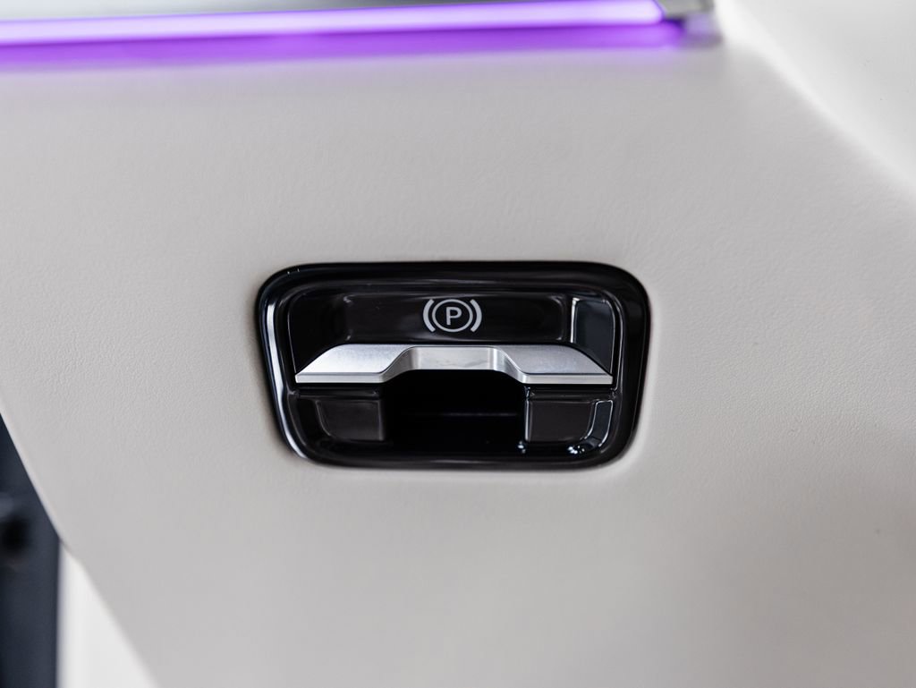 Used 2024 Mercedes-Benz Maybach S 580 4MATIC image 10