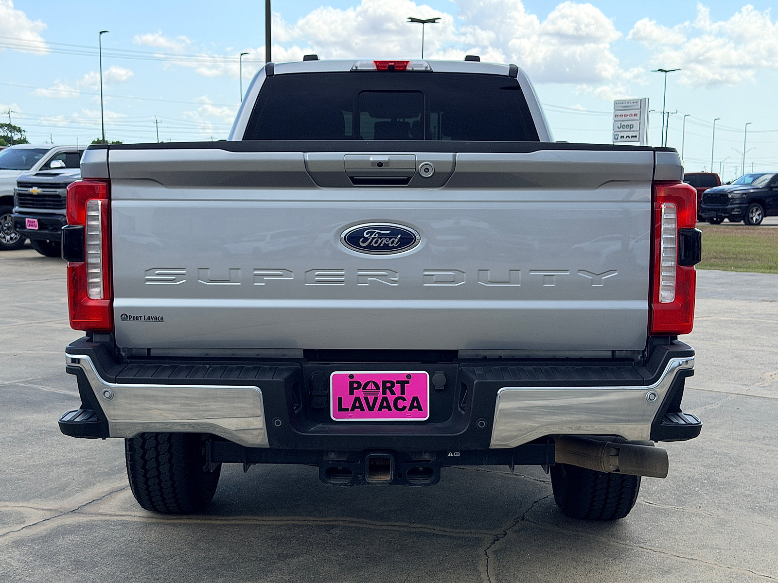 Used 2024 Ford F350 Lariat w/ FX4 Off-Road Package AWD/4WD image 6