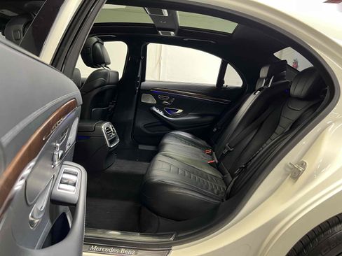Used 2014 Mercedes-Benz S 550 Sedan image 5