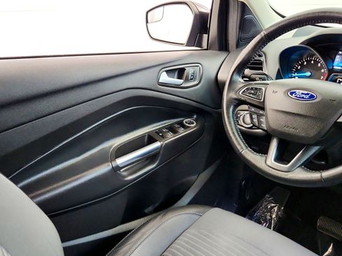 Used 2019 Ford Escape SE FWD image 23