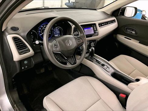 Used 2021 Honda HR-V LX image 12