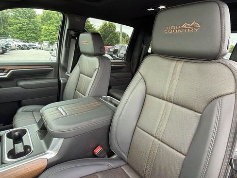 New 2026 Chevrolet Silverado 2500 High Country w/ High Country Premium Package AWD/4WD image 18
