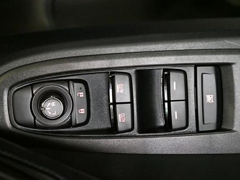 Certified 2025 Subaru Crosstrek 2.0i Premium AWD/4WD image 39