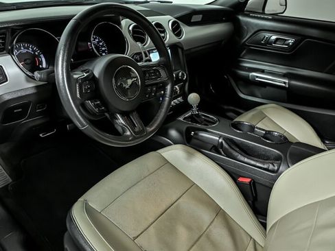 Used 2017 Ford Mustang GT Premium RWD image 16