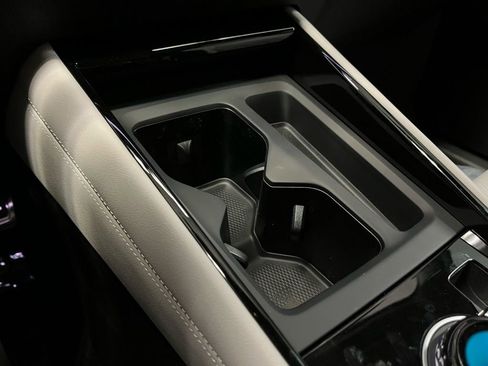 New 2026 Volkswagen Tiguan SEL R-Line AWD/4WD image 13