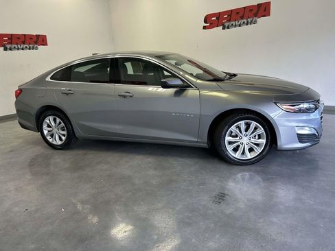 Used 2024 Chevrolet Malibu LT FWD image 2