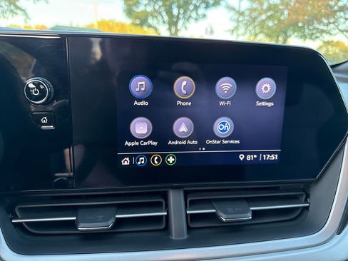 Used 2024 Chevrolet Trax RS w/ Driver Confidence Package image 8