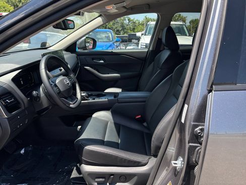 Used 2026 Nissan Rogue SL FWD image 29