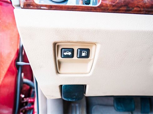 Used 2002 Lincoln LS RWD image 13