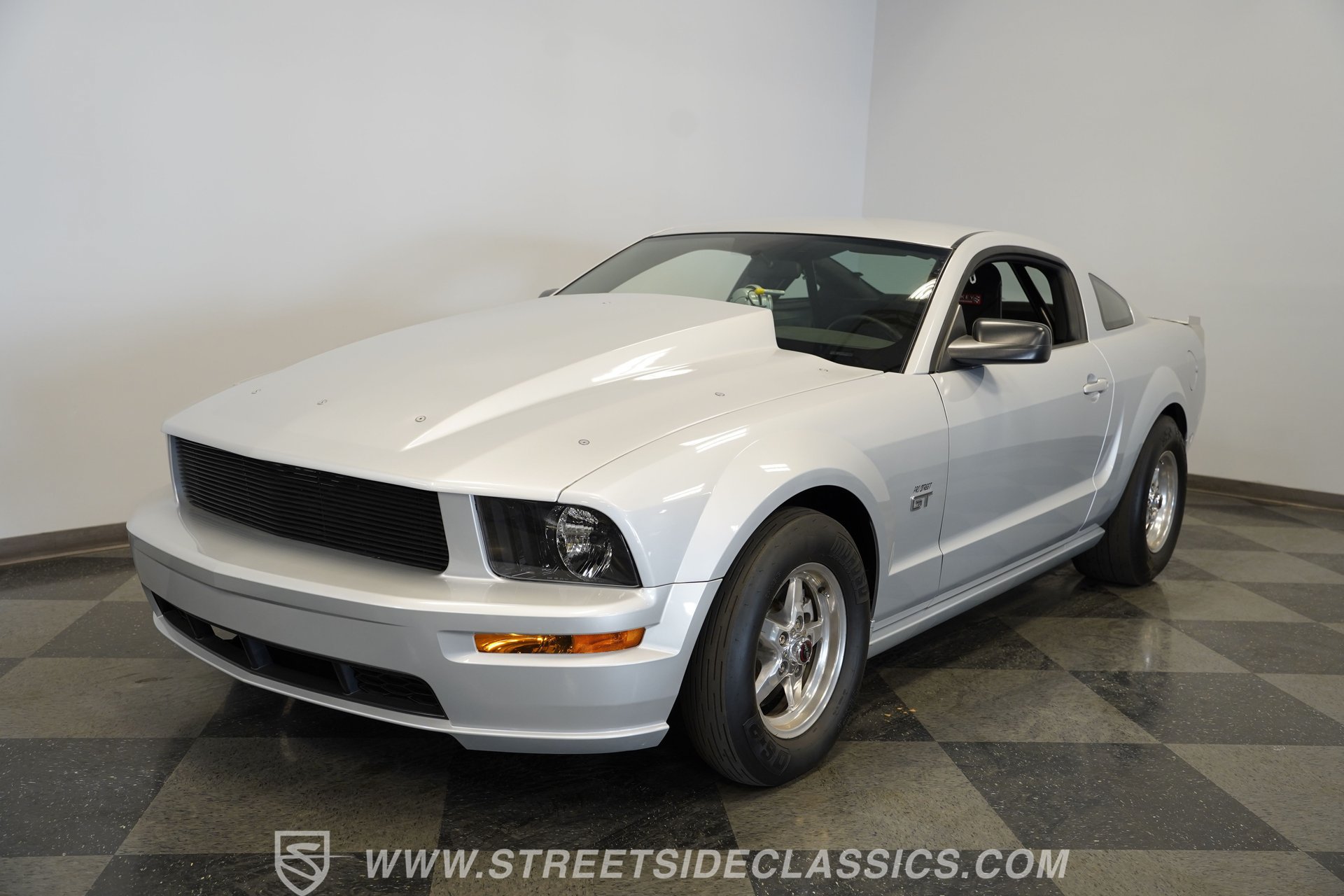 Used 2006 Ford Mustang GT RWD image 7