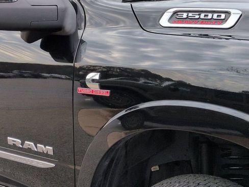 Used 2024 RAM 3500 Limited image 12