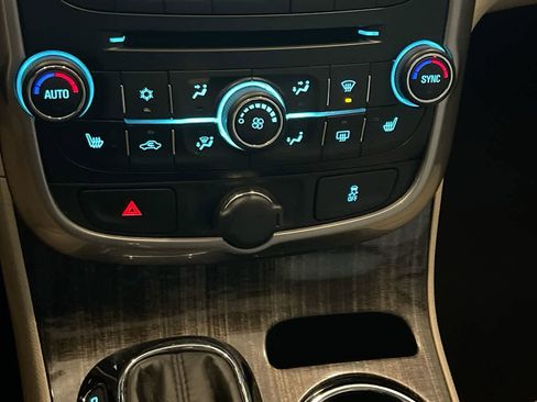 Used 2015 Chevrolet Malibu LTZ image 19