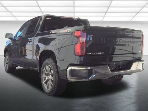 Used 2024 Chevrolet Silverado 1500 LT AWD/4WD image 15